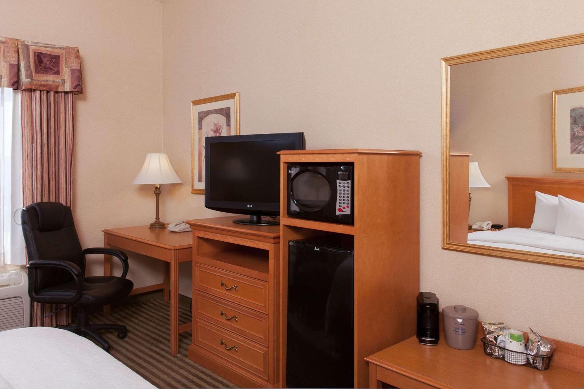 Hampton Inn & Suites Addison Εξωτερικό φωτογραφία
