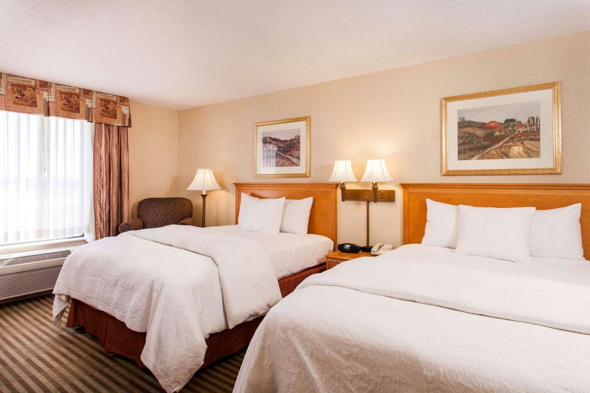 Hampton Inn & Suites Addison Εξωτερικό φωτογραφία