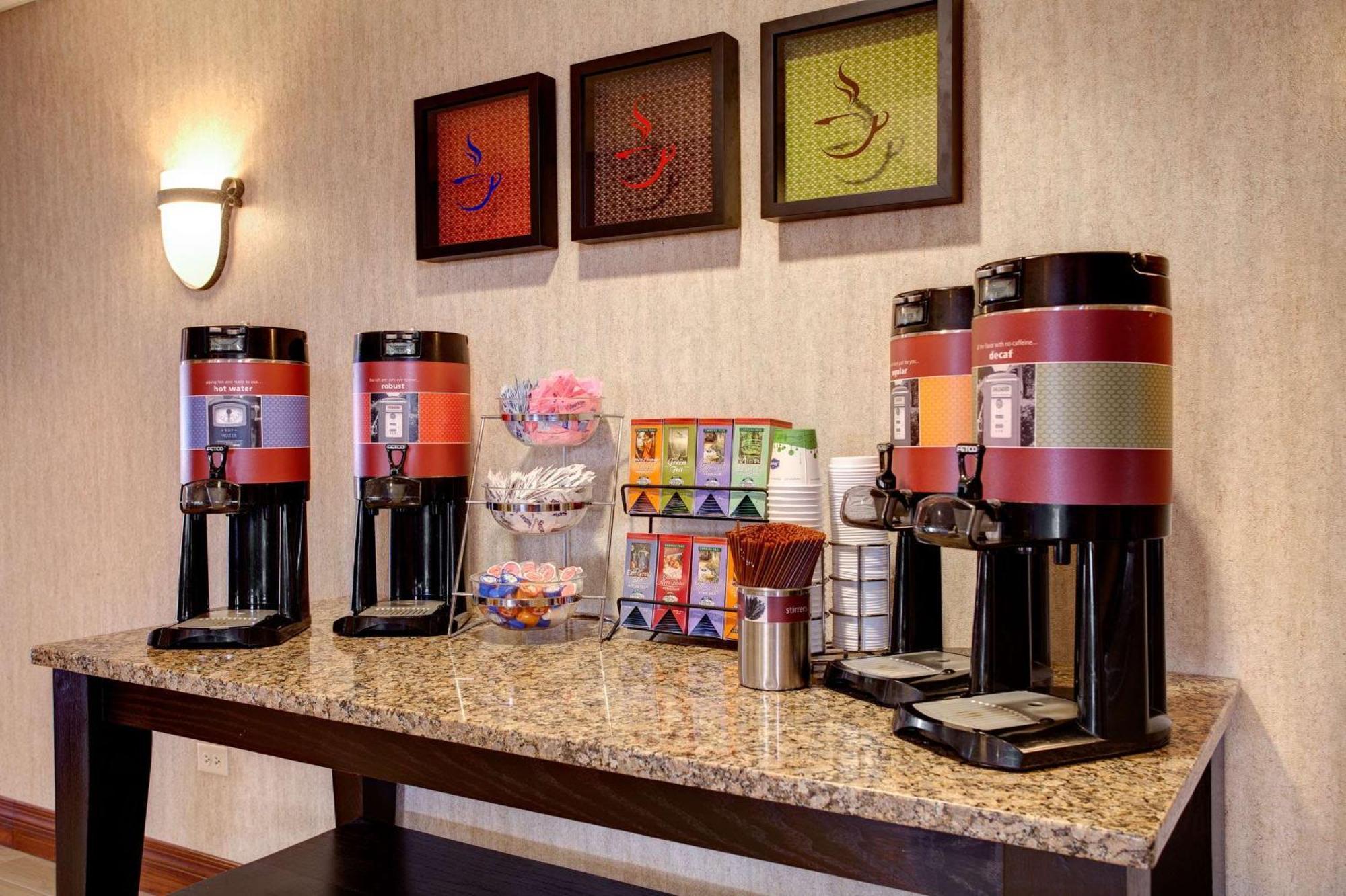 Hampton Inn & Suites Addison Εξωτερικό φωτογραφία