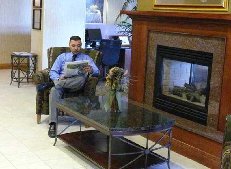 Hampton Inn & Suites Addison Εσωτερικό φωτογραφία